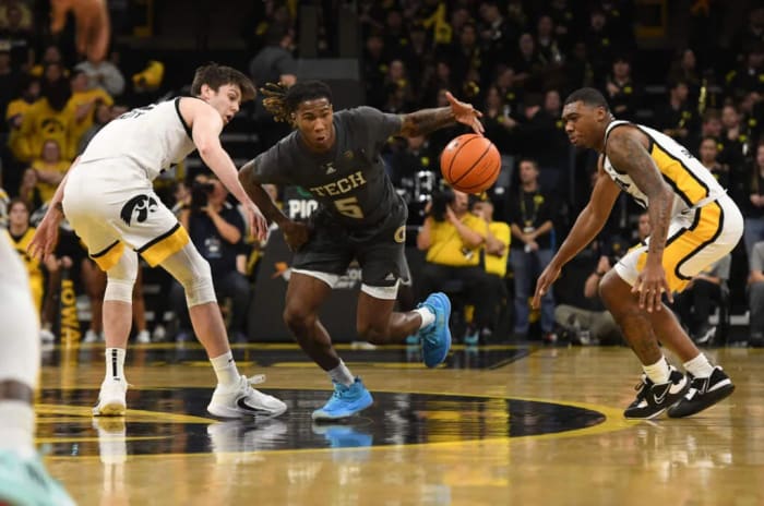 Georgia Tech guard Deivon Smith